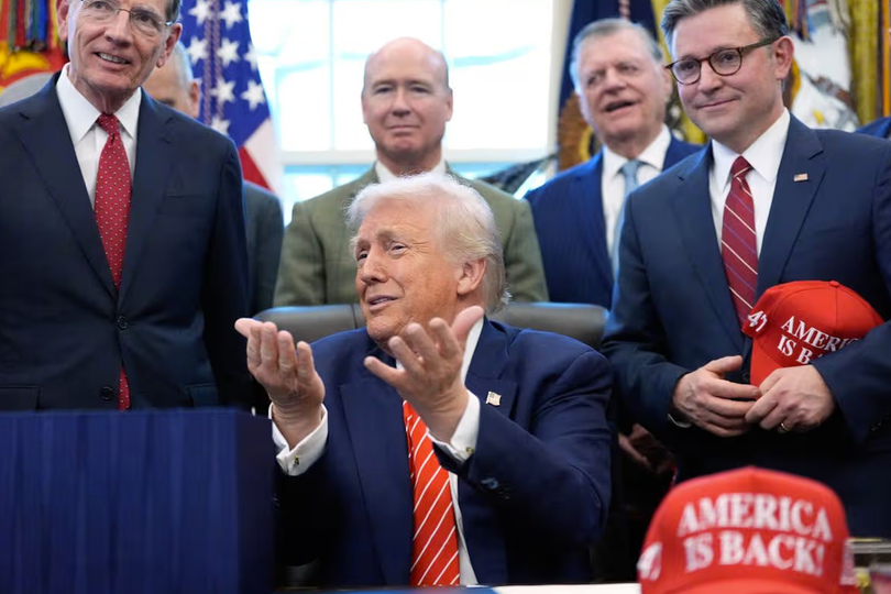 Donald Trump lashes out at reporter for not smiling while asking about ...