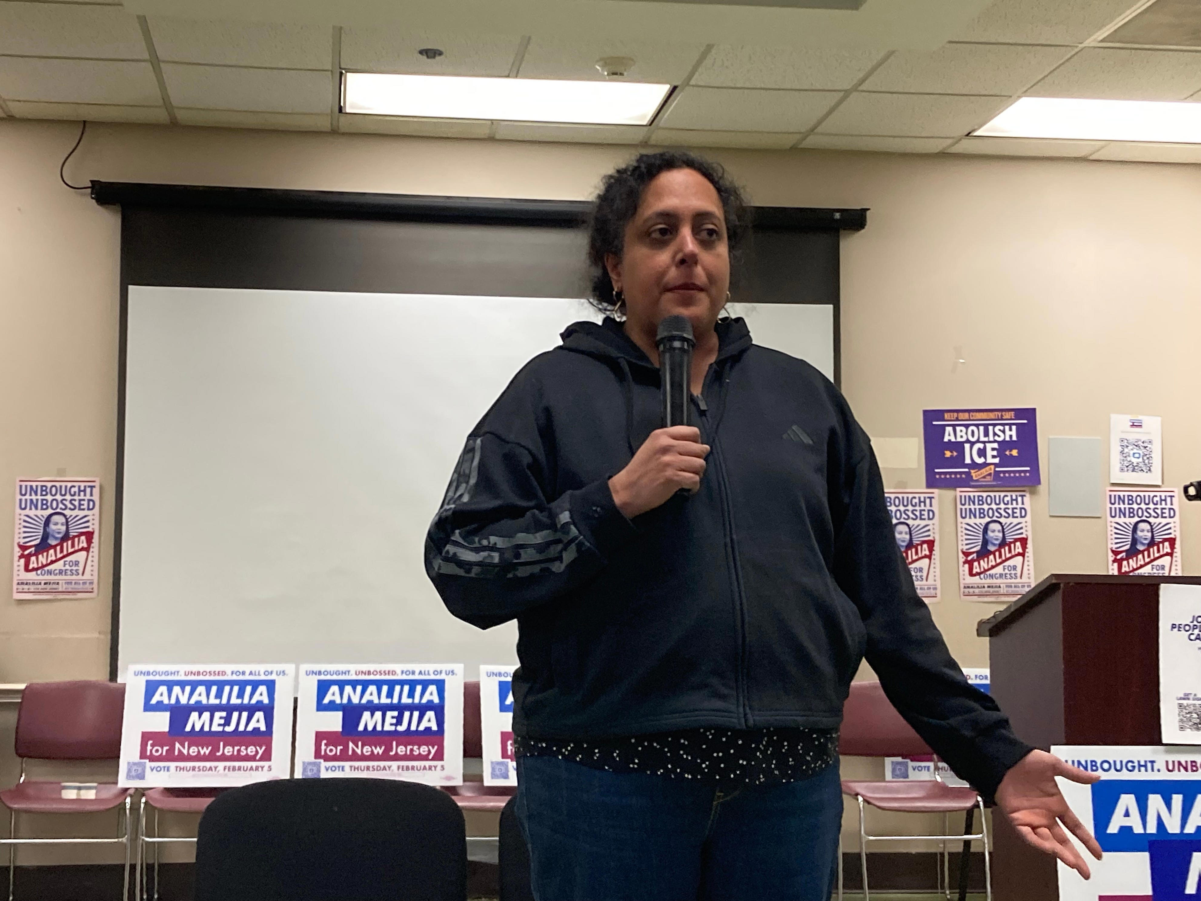 Fearing ICE, some NJ residents carry passport cards, seek training