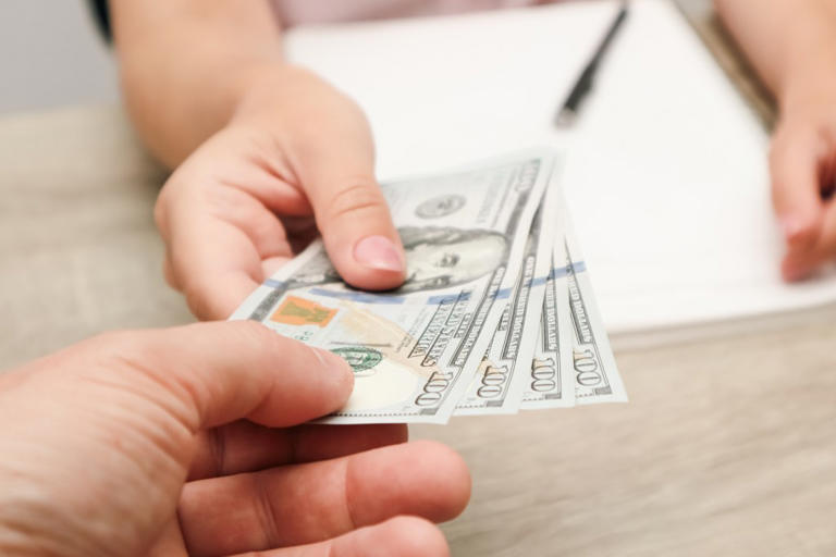 Miles de millones de dólares esperan ser reclamados por los estadounidenses