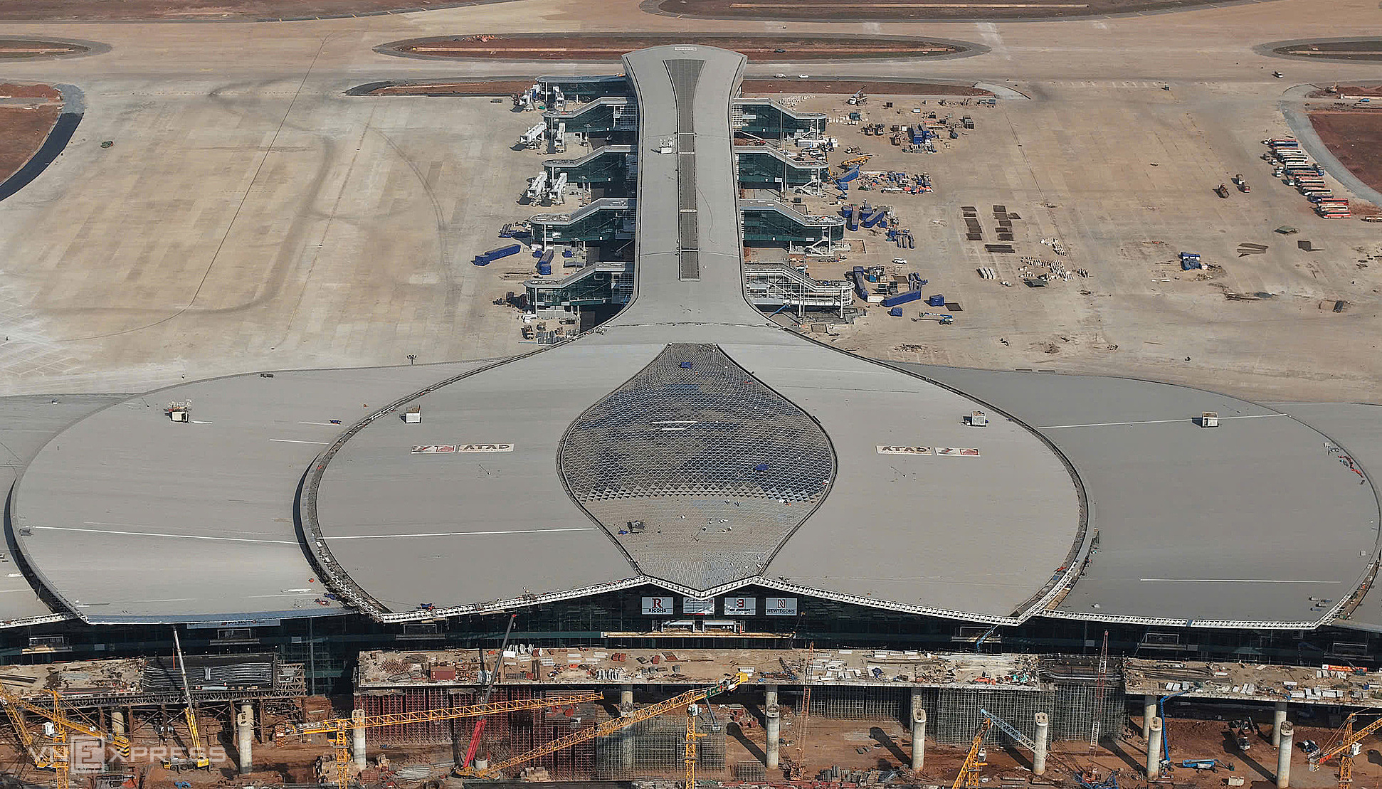 TP HCM tính mở tuyến xe buýt đón khách đi sân bay Long Thành