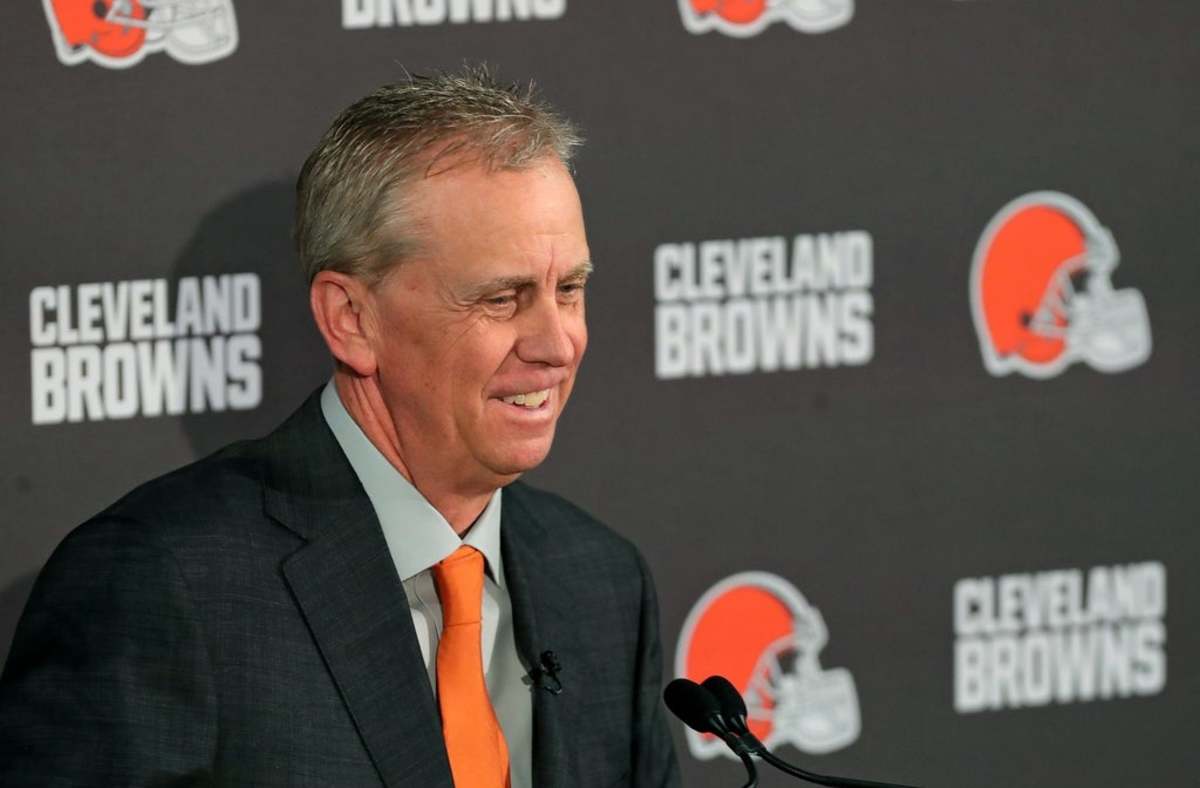 Latest 3-round 2026 NFL mock draft has the Cleveland Browns making major additions to its offense in Todd Monken’s first year<br>