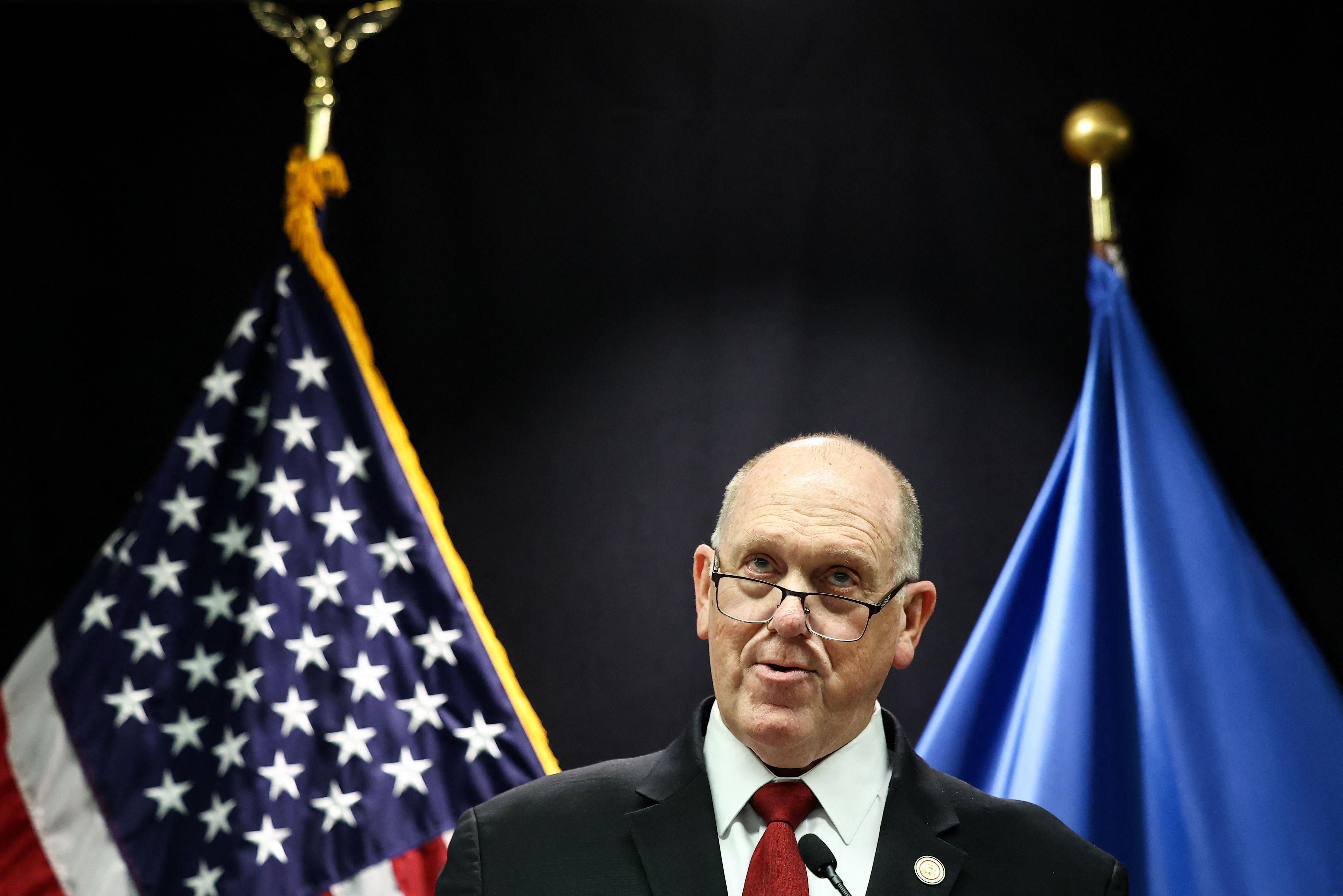 Border czar Tom Homan says 700 ICE and CBP officers are leaving Minneapolis