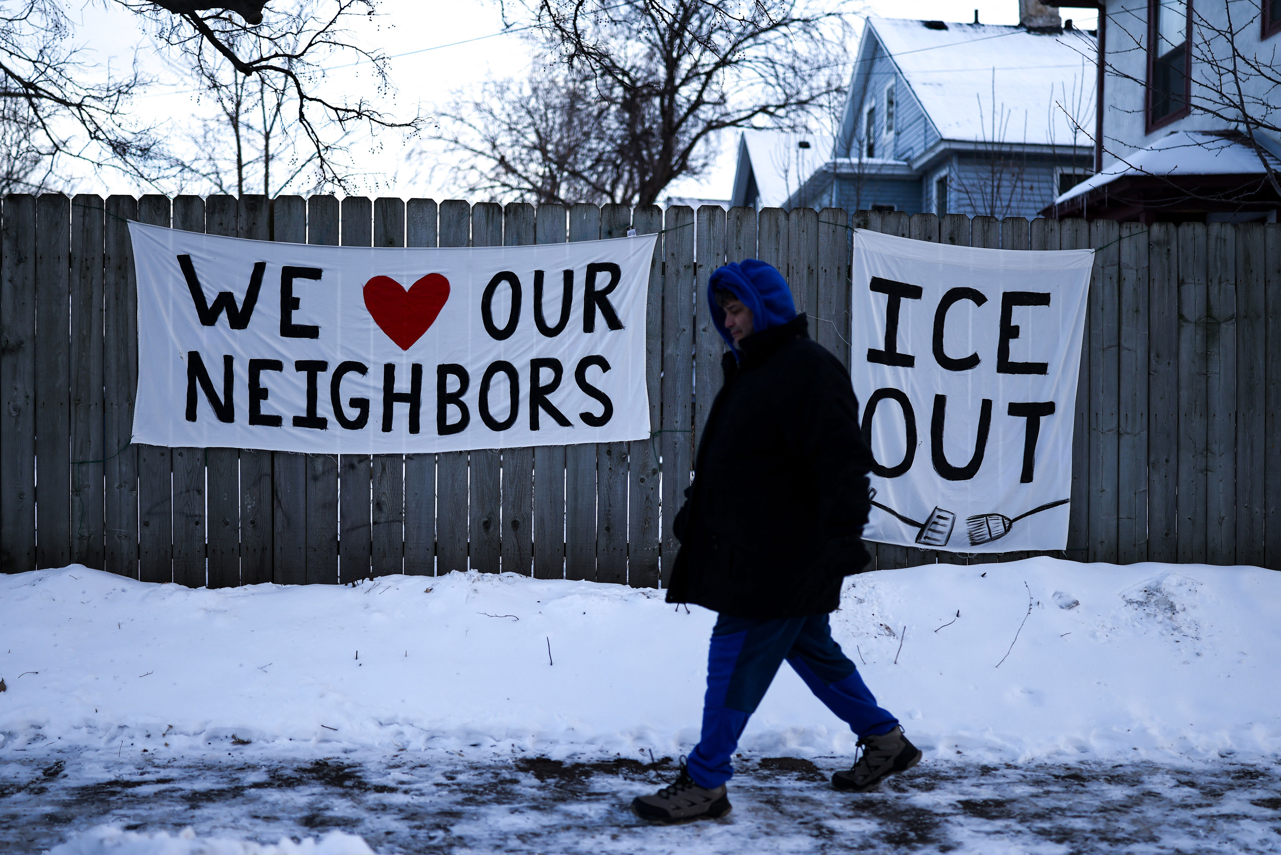 Minnesota teachers sue to keep ICE off school property<br><br>