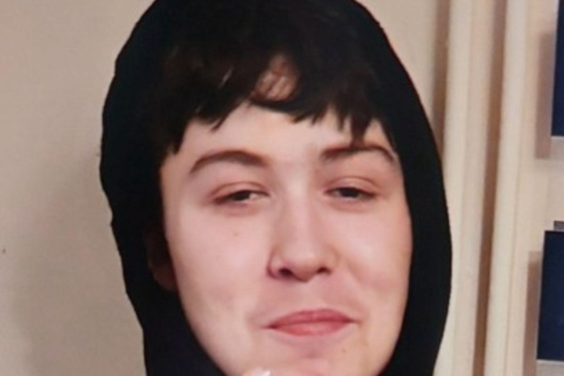 Police appeal for help to find missing Chesterfield teenager