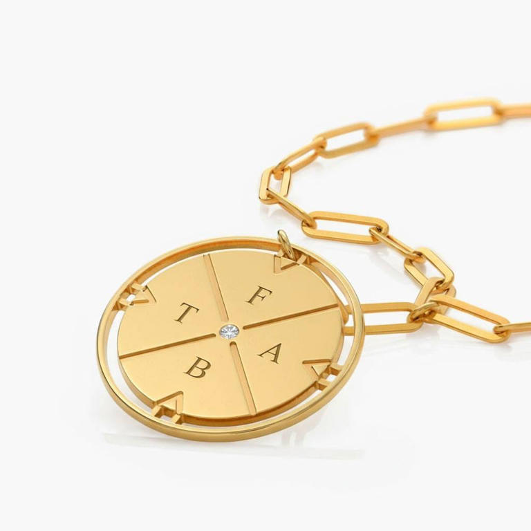 why-oak-luna-personalized-jewelry-makes-a-great-gift-any-time