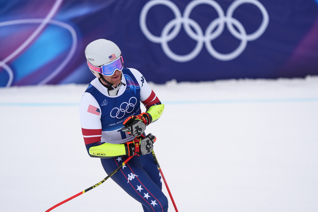 Ryan Cochran-Siegle fastest in Olympics downhill training as Norwegian skier airlifted to hospital<br><br>