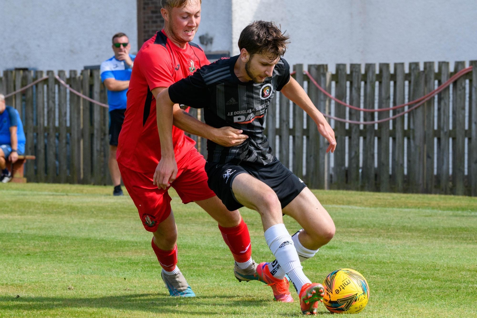 Duns Amateurs stay top of table after hitting Northumbrians for six