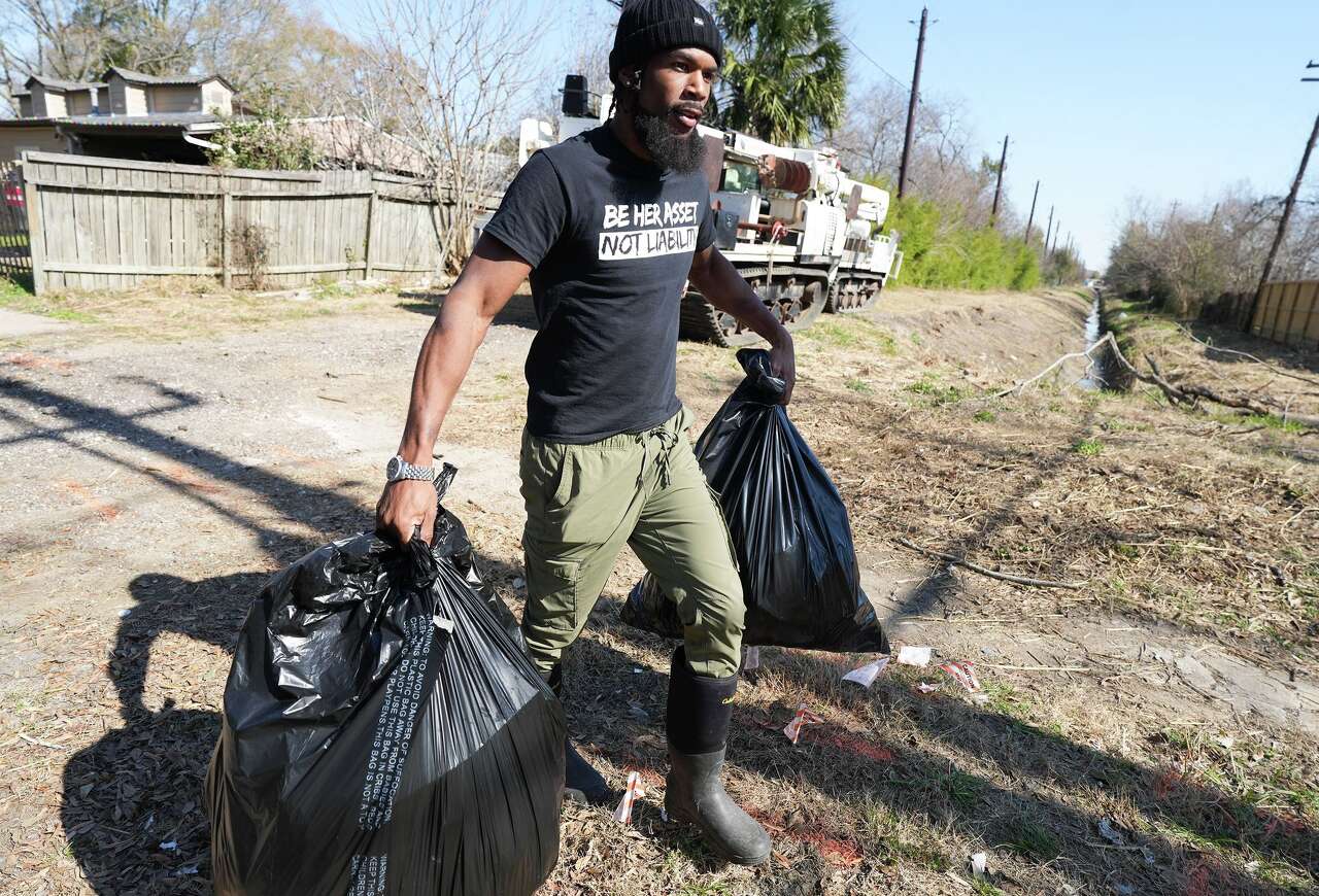 This Houston nonprofit, fed up with illegal dumping, is reclaiming its ...