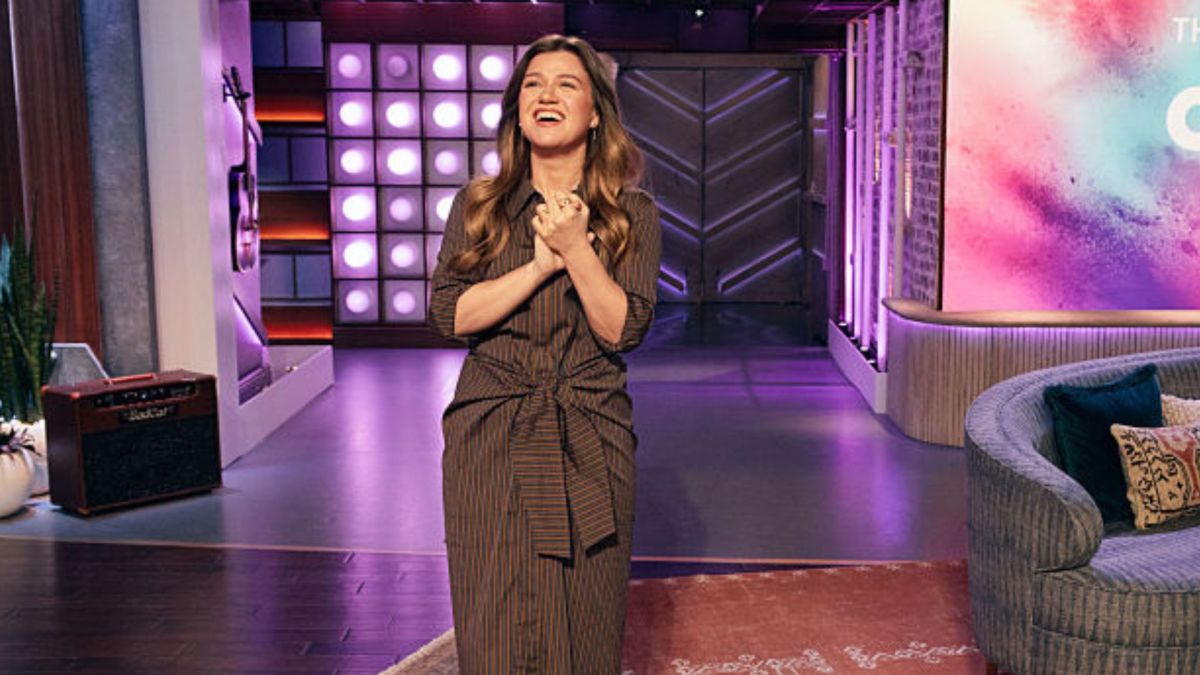 Fans urge Kelly Clarkson to keep Kellyoke alive after show ends