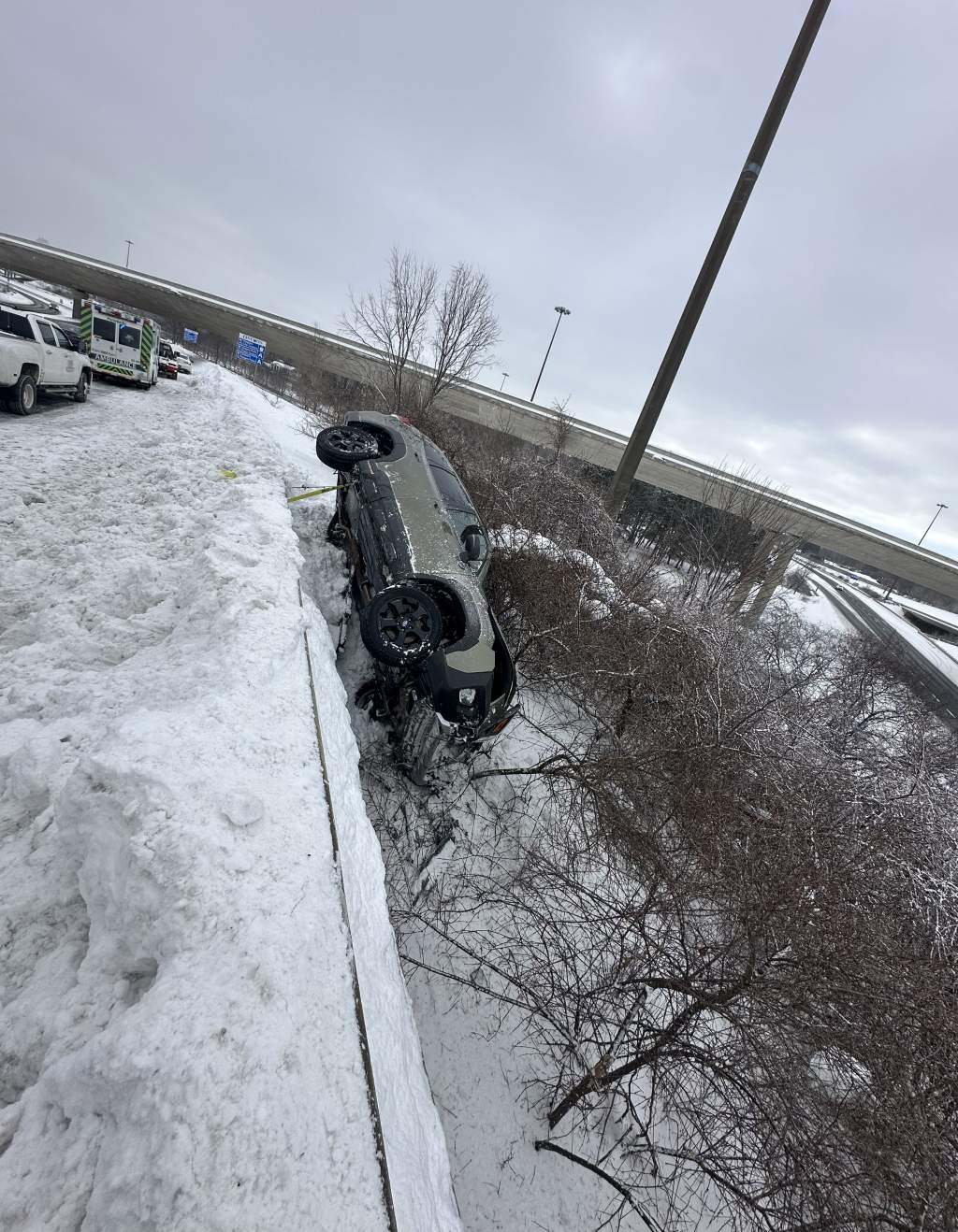4 cars have gone over Ontario highway guardrails in past week. What’s ...