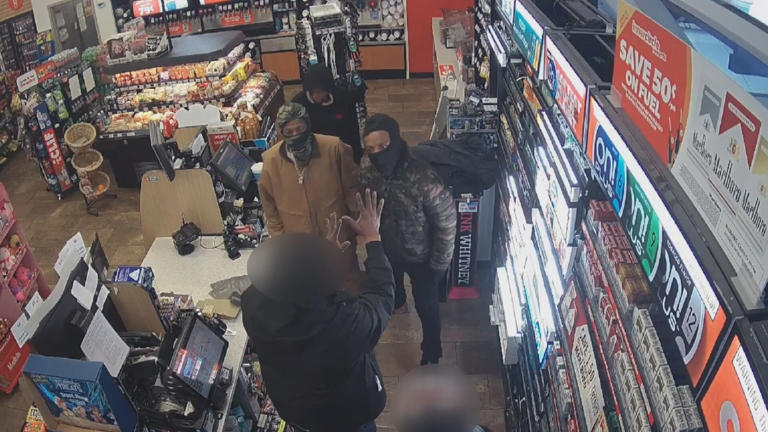 Suspects wanted in alleged armed robbery during snowstorm in east Charlotte