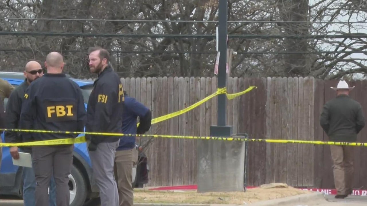Police, FBI searching for suspect after guard shot at Chase Bank branch ...