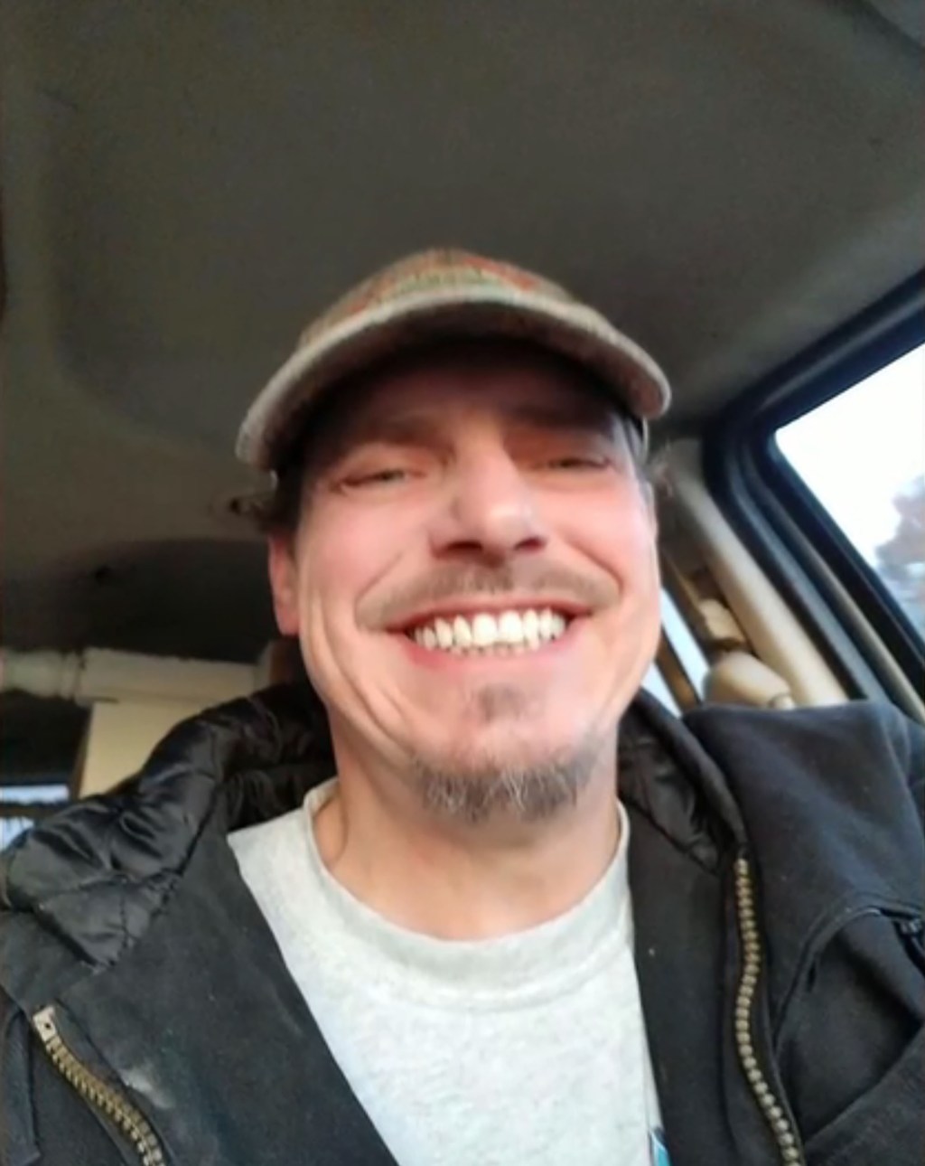 Dad of 3 allegedly murdered by female hitchhiker he was taking to ...