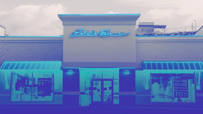 Eddie Bauer se enfrenta a su tercera quiebra y los clientes reportan indicios de que hasta 200 tiendas cerrarán