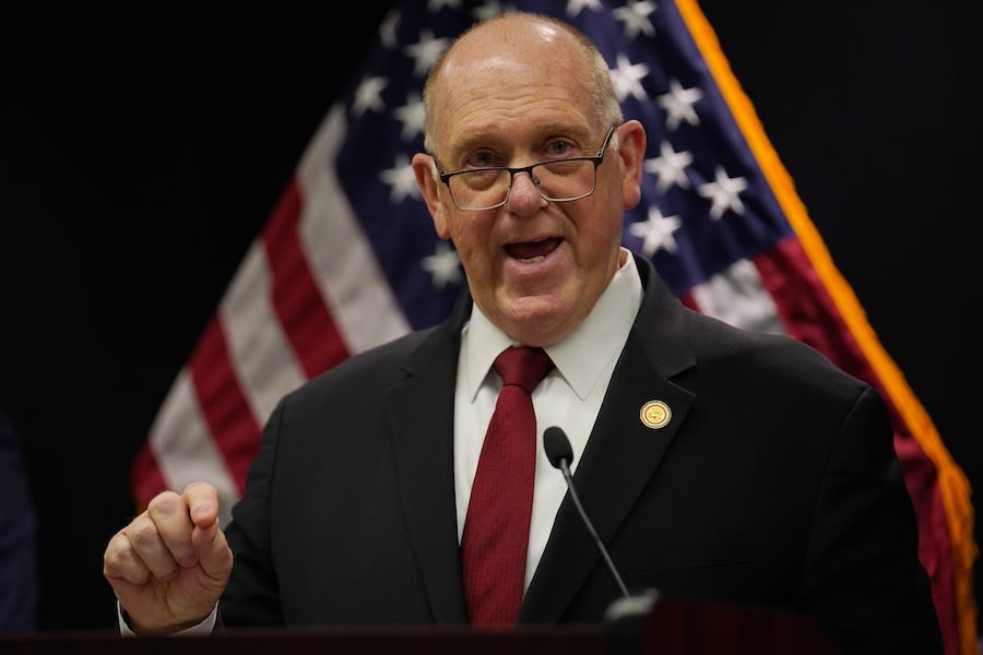 Trump’s border czar says 700 immigration officers to leave Minnesota ...