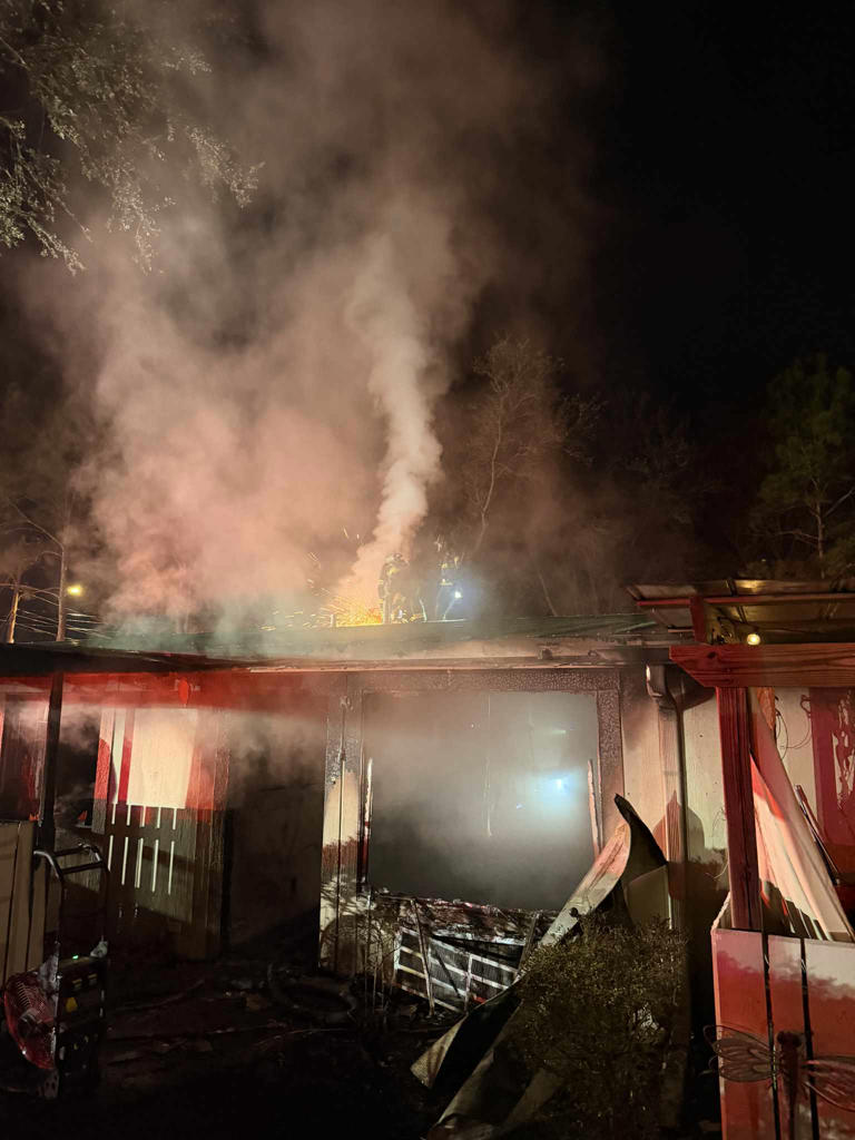 DeLand man, smoking meth, fights with friend, sets apartment on fire