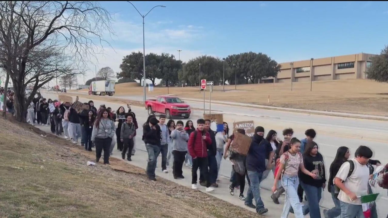 Dozens of North Texas high school students stage a walkout to protest ICE