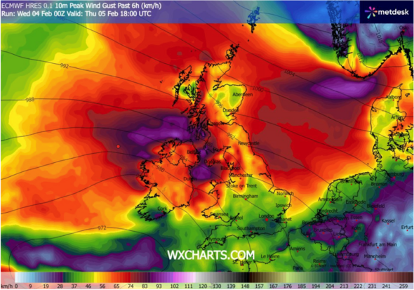 Storm warning as 60mph gales and heavy rain to hit in hours and Met ...