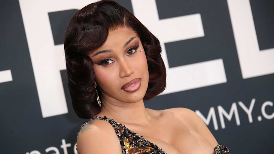 Theo nguồn tin, Cardi B được cho là đã chi một khoản tiền khổng lồ để ủng hộ Stefon Diggs trong trận Super Bowl của đội Patriots.