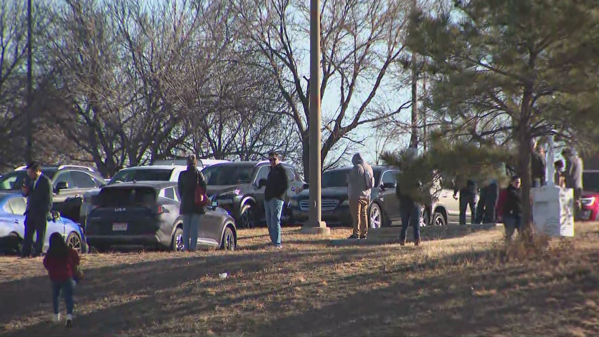 Courthouse and grocery store reopen after reported bomb threats