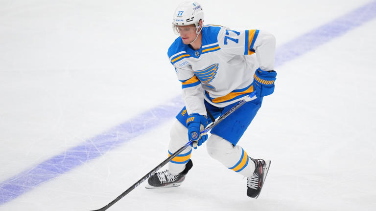 Blues trade Nick Bjugstad to Devils for mid-round pick, prospect
