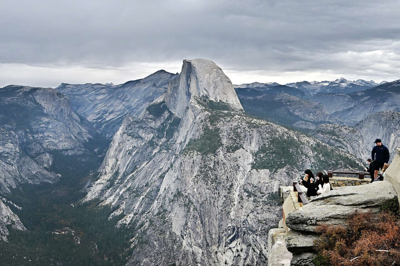 Yosemite ranger IDs illegal BASE jump through Instagram video<br><br>