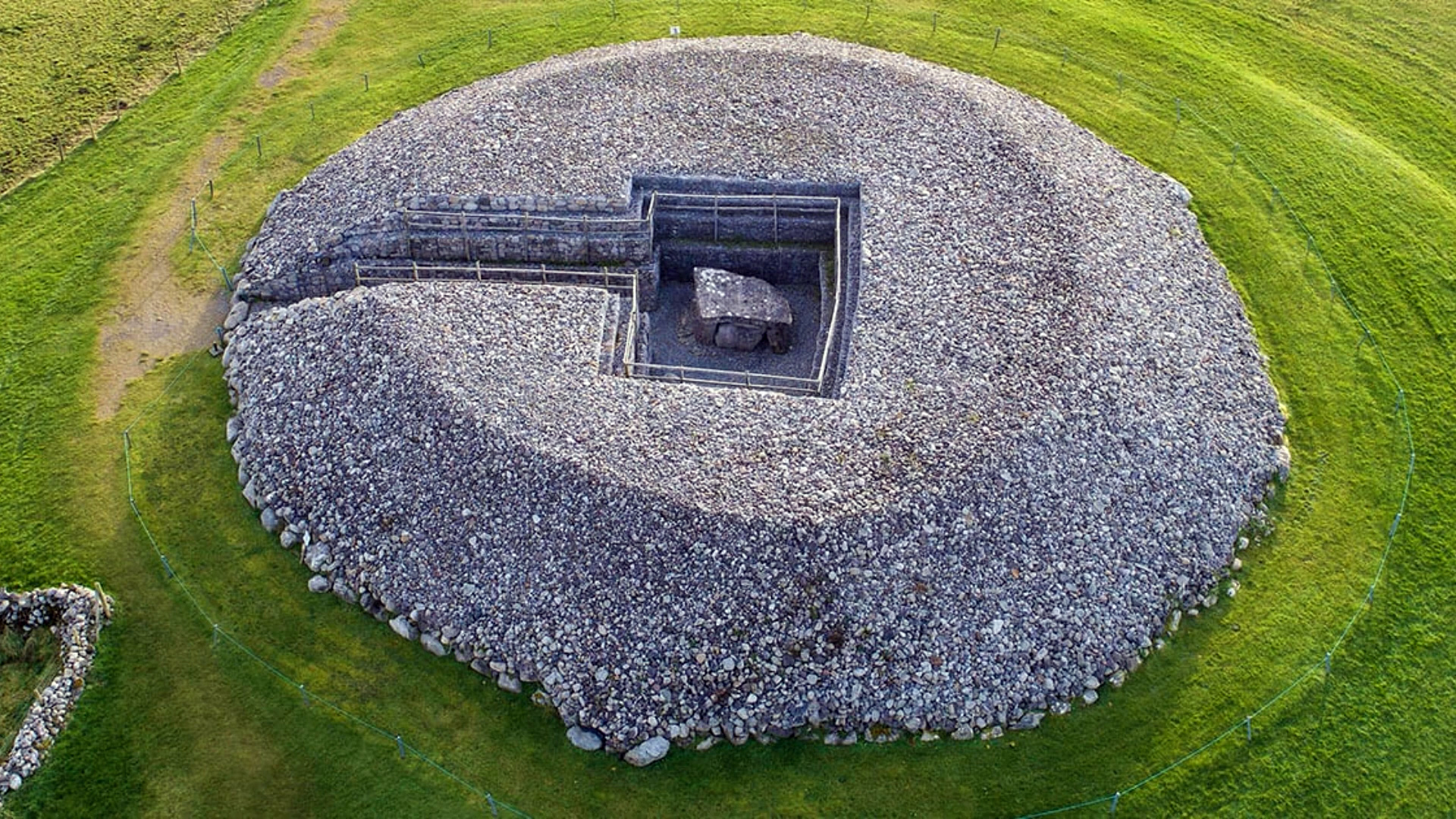Enclosure in Carrowmore (boyle By., Rockingham Ed)
