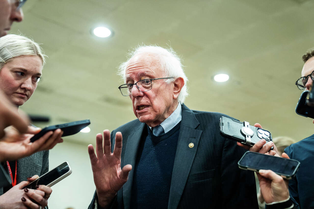 'That is pocket change': Bernie Sanders campaigns for California's ...