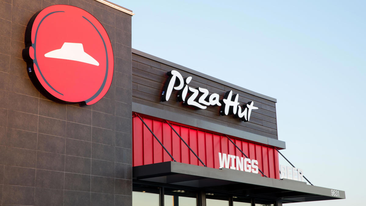 Pizza Hut cerrará cientos de sucursales en 2026. Aquí explicamos el por qué.