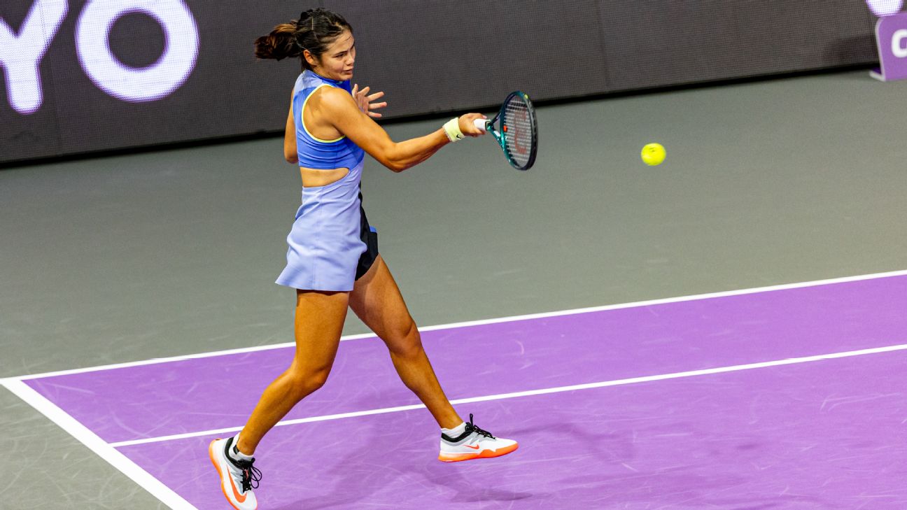 Emma Raducanu avoids Transylvania upset with spectacular comeback<br>