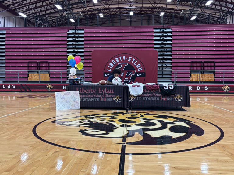 National Signing Day 2026 in the ArkLaTex