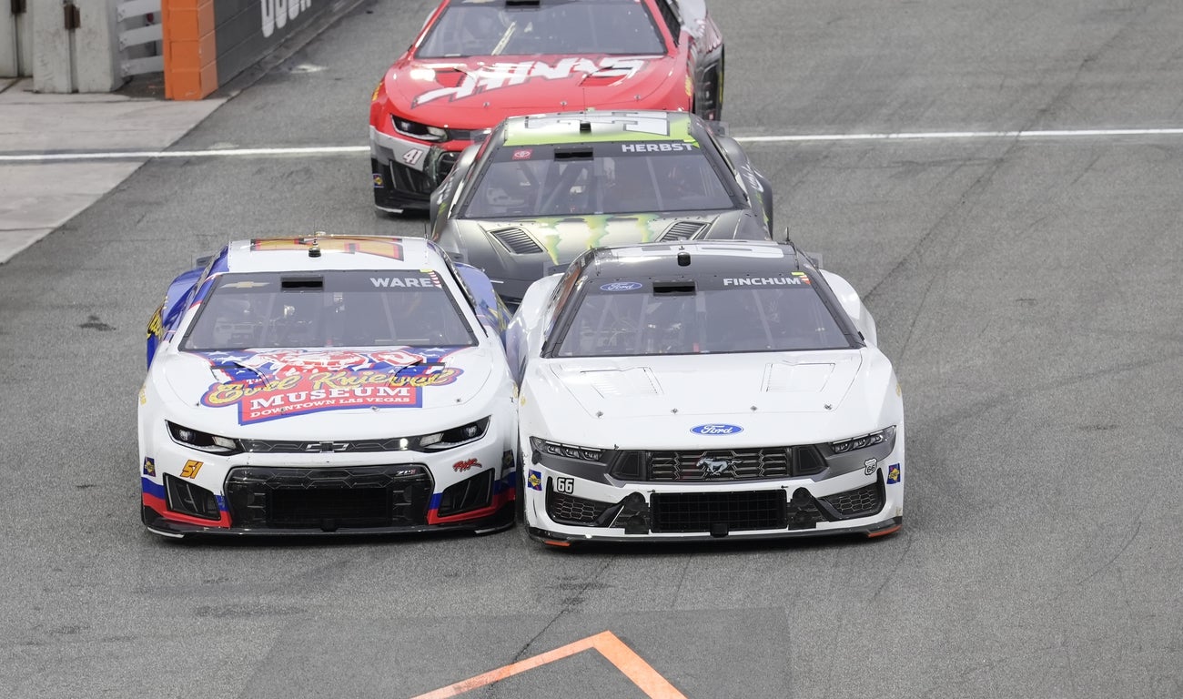 Sizzling pictures of the NASCAR Cook Out Clash