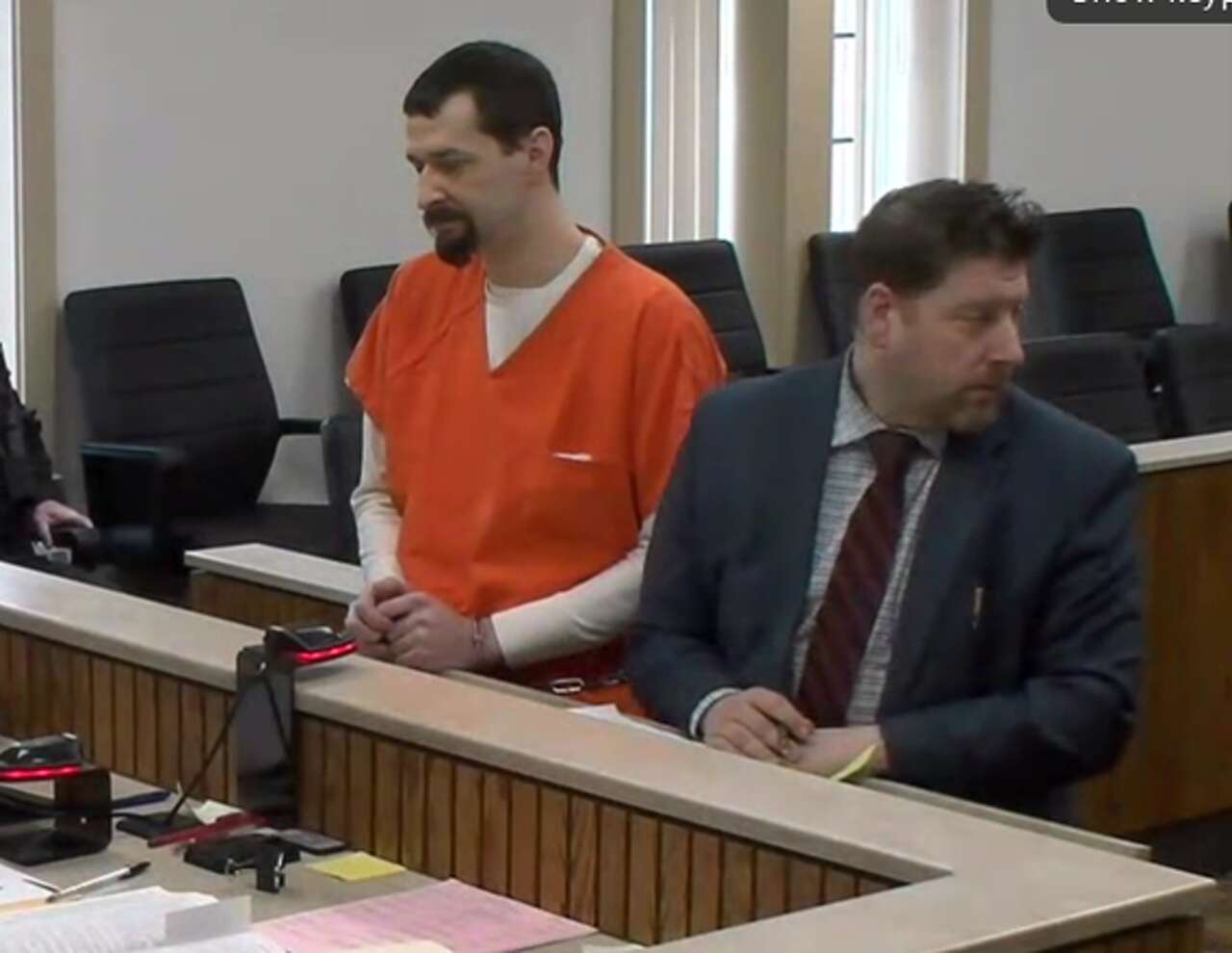 Midland man pleads guilty to child rape, expects 20 to 30 years