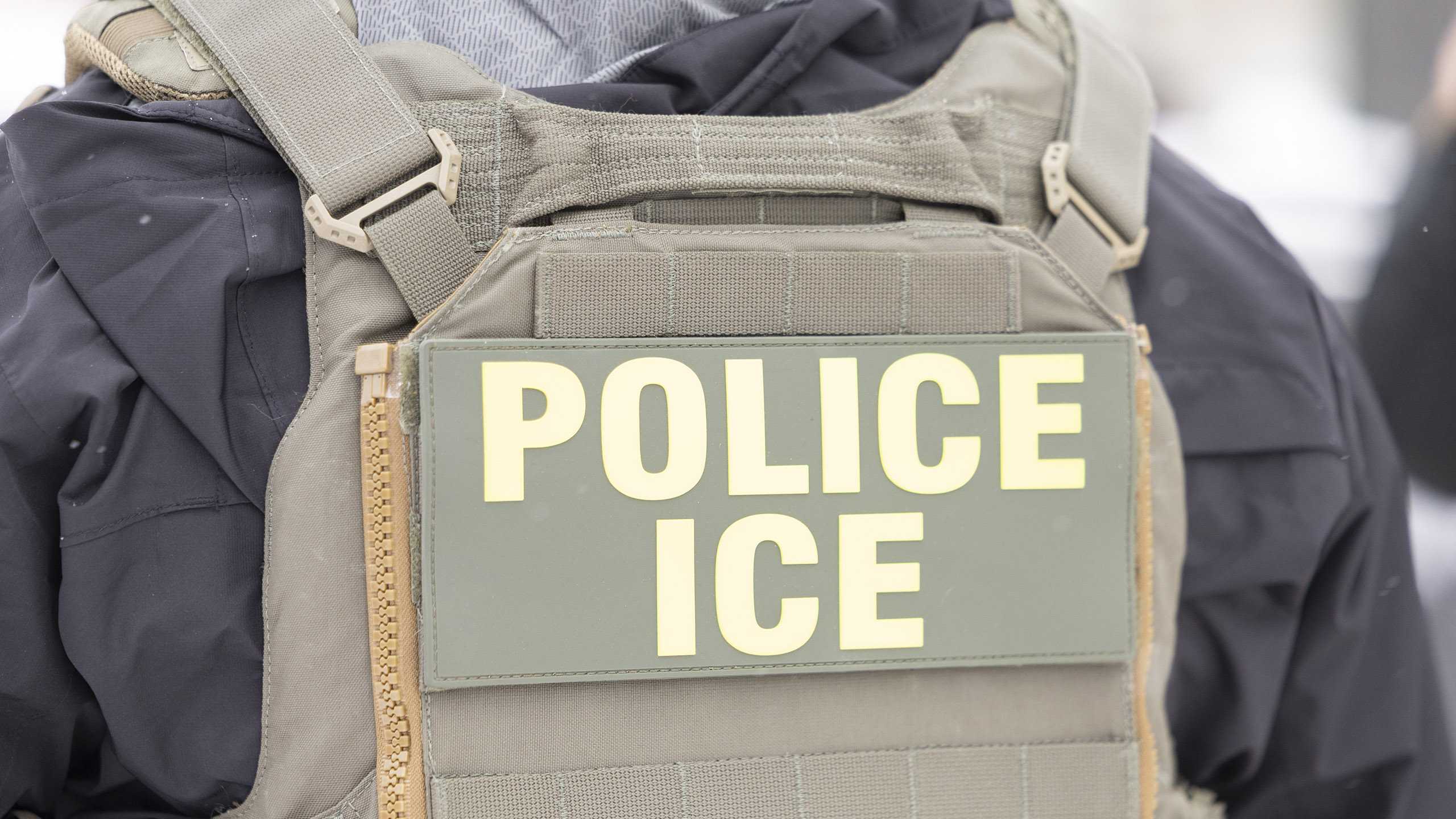 Wicker opposes plan to convert Mississippi warehouse into ICE detention ...
