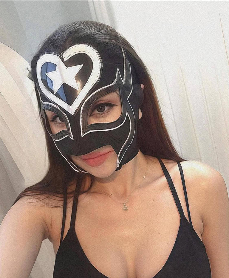 Por salud mental, luchadora Estrellita de Plata se retira y revela su identidad