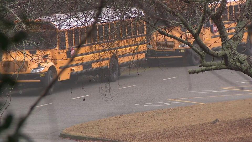 Cobb parents face charges for kids missing school days