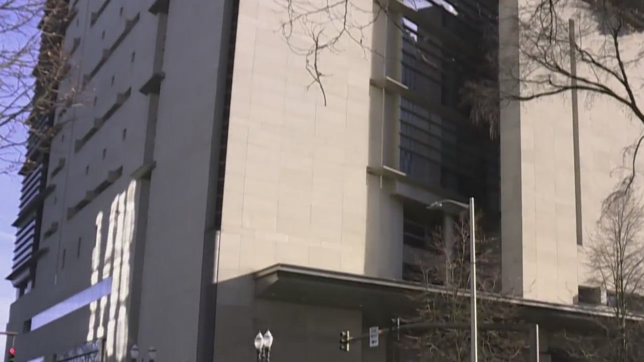 Oregon judge says ICE can't make arrests without warrant unless they ...
