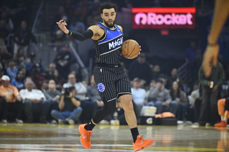 Report: Magic trade veteran Tyus Jones to Hornets<br><br>