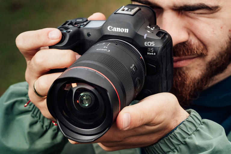 Two new ultra-wide lenses from Canon – one weird and one wonderful