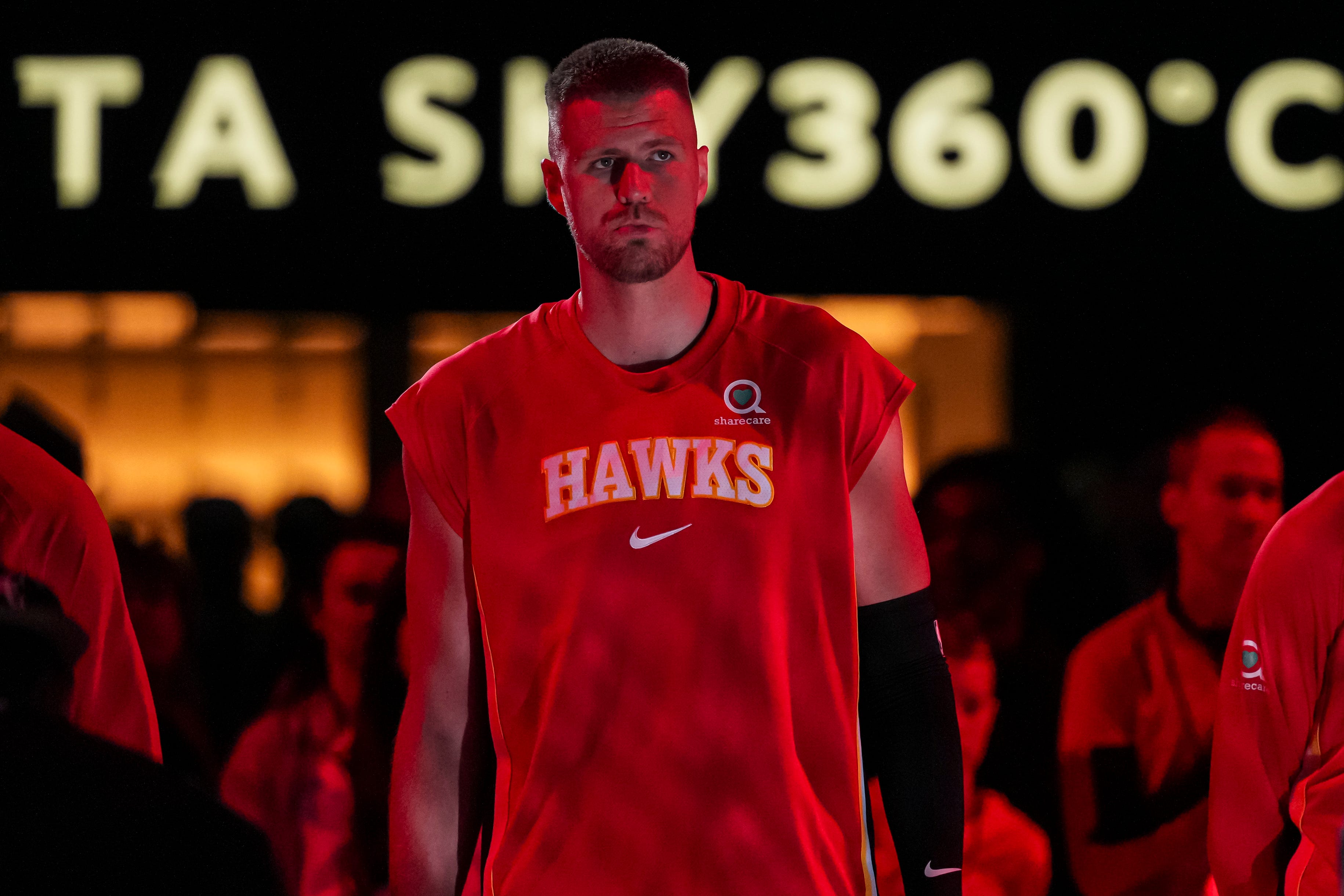 Report: Warriors acquire Kristaps Porzingis in trade with Hawks<br><br>