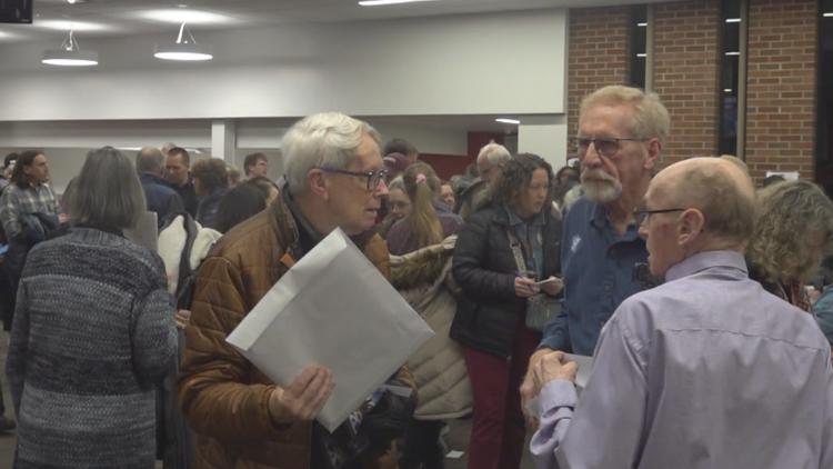 Minnesota caucuses draw big crowds as voters discuss priorities ahead ...