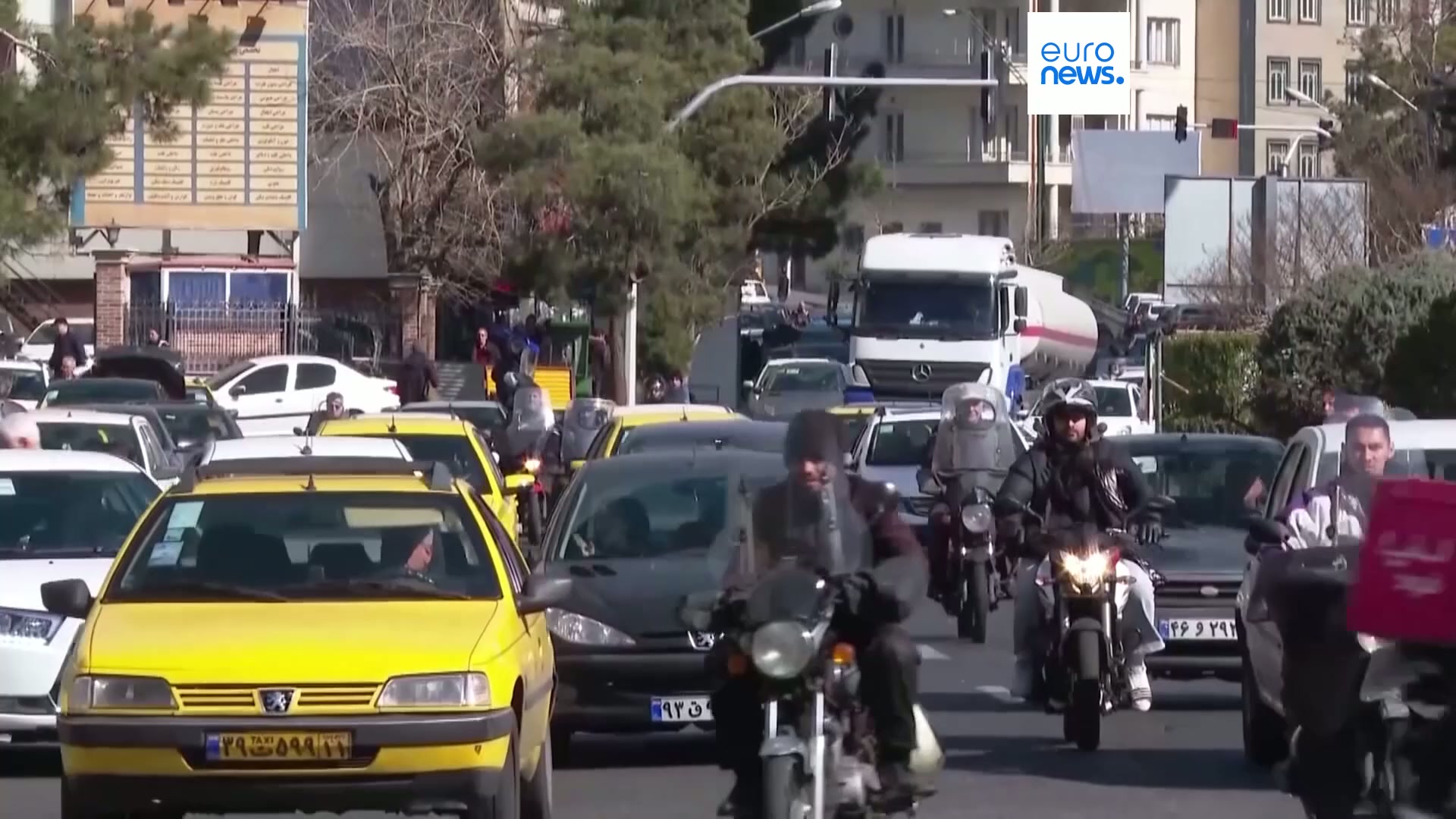 Iran and US agree to high-stakes nuclear talks in Oman, Iranian foreign ...