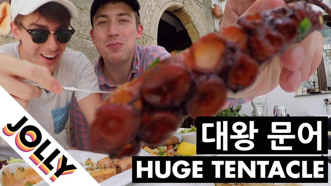 Exploring Lindos: Josh & Ollie try legendary Greek seafood in Rhodes!