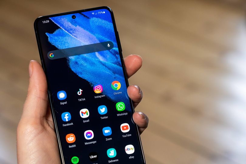 Android users warned to delete popular apps immediately as 40,000 ...