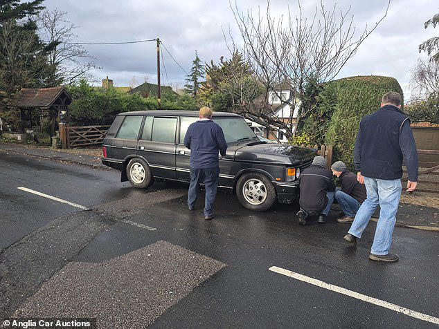 Nineties Range Rover locked in a garage for 30 years sells at auction ...