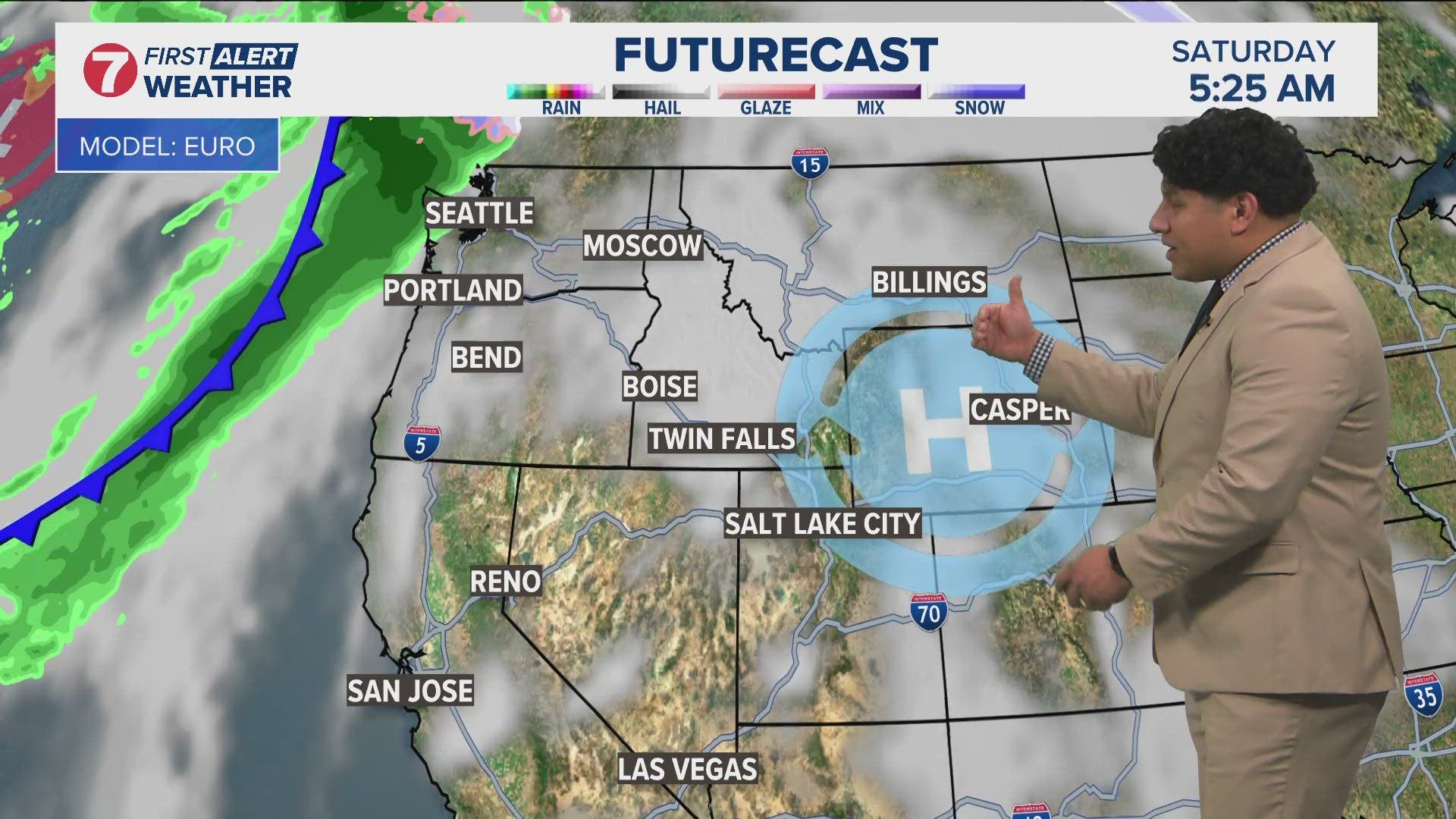 Winter warmth holds through the weekend, changes ahead