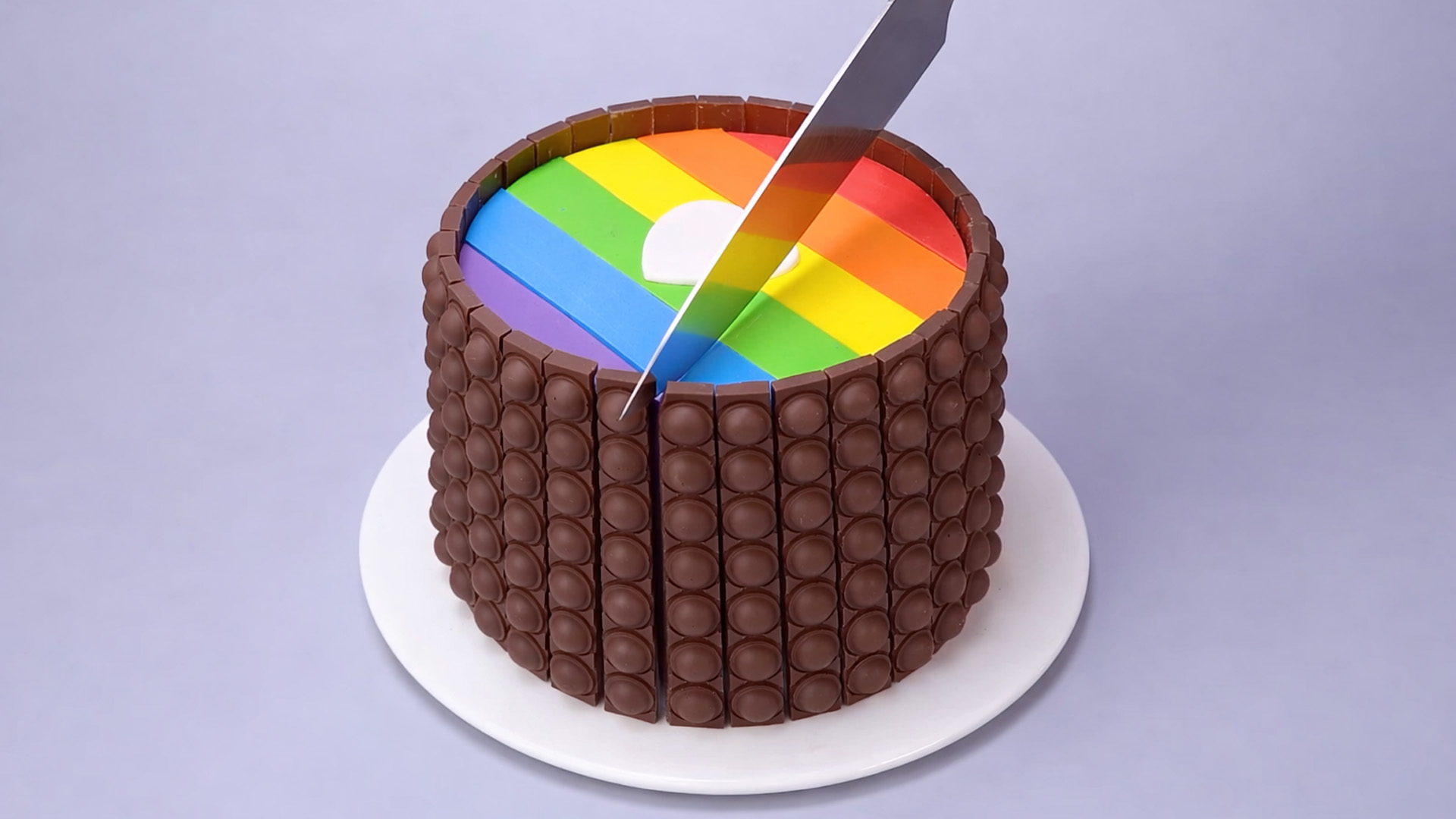 professional-chocolate-cake-decorating-techniques