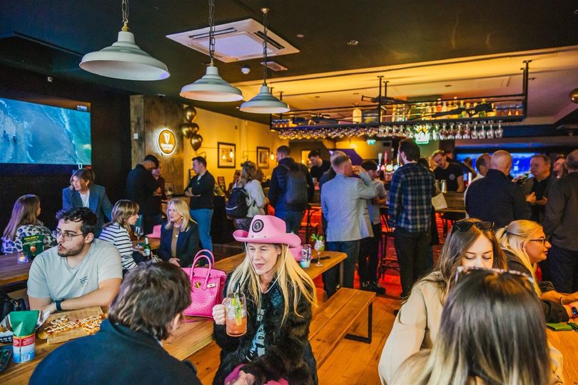 Viral Manchester bar announces closure in 'devastating moment' after ...
