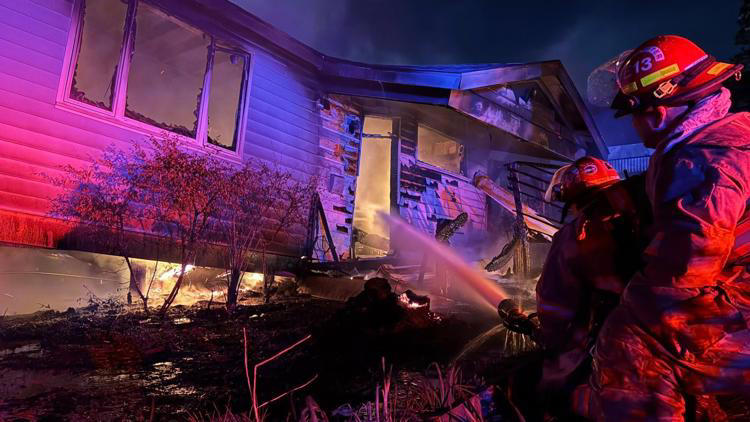 Firefighters battle 2-alarm blaze at home in Filmore neighborhood
