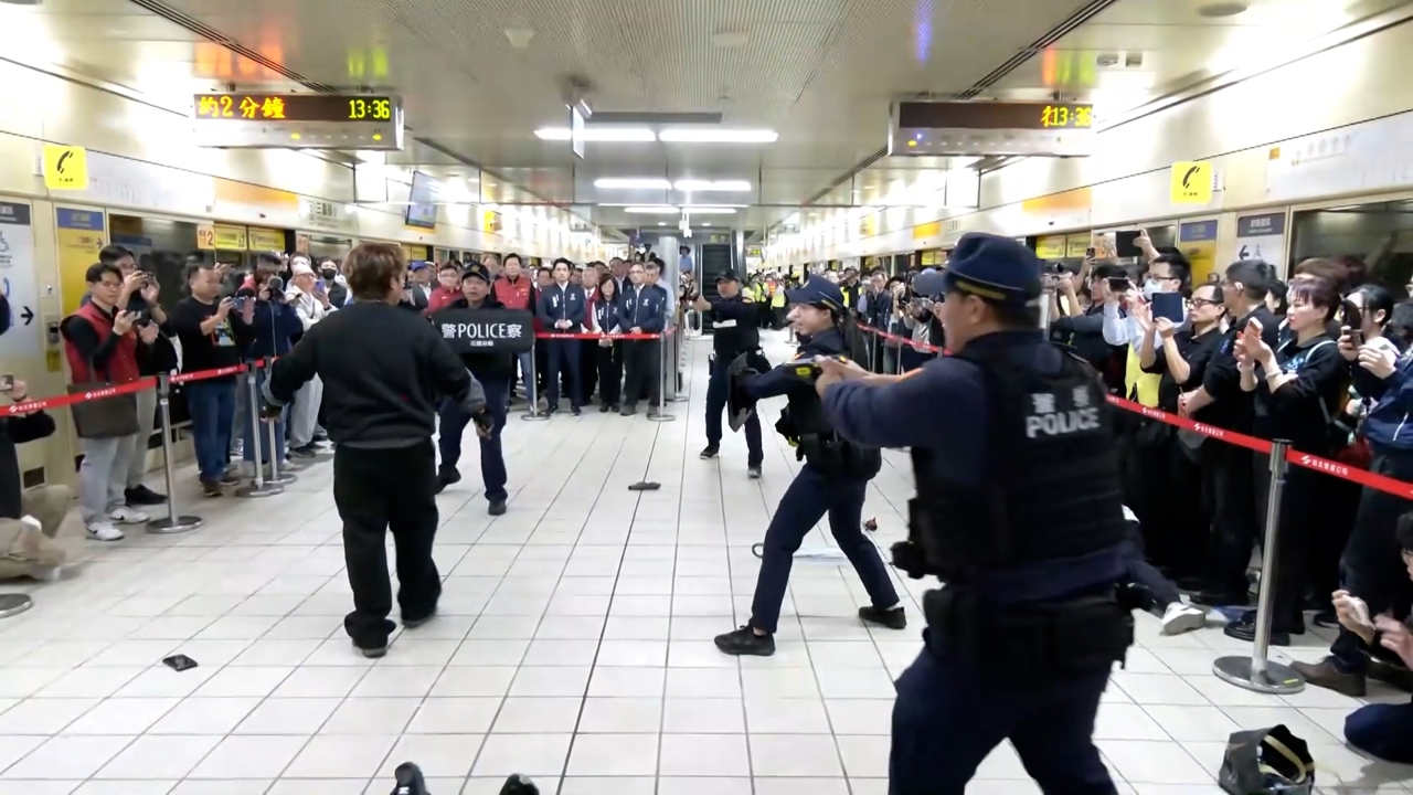 Taipei Metro simulates mass attack, tests message alerts